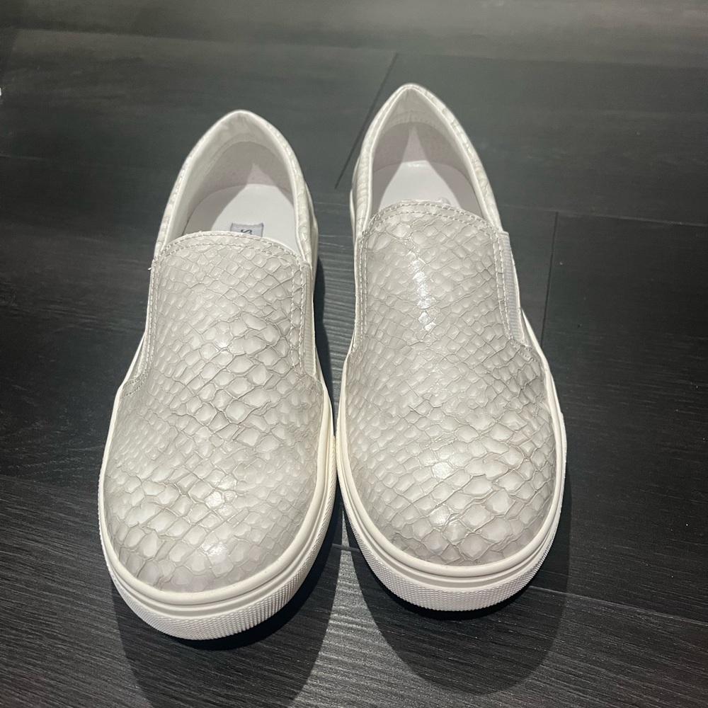 Steve Madden sneakers